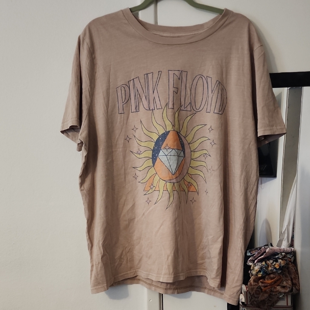 NWT Unisex Pink Floyd Beige Graphic Tee